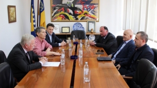 Gradonačelnik Tuzle održao sastanak sa načelnicima općina Gračanica, Gradačac, Živinice i Kalesija