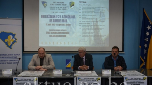 Program obilježavanja 25.godišnjice formiranja Armije R BiH u Tuzlanskom kantonu (VIDEO)