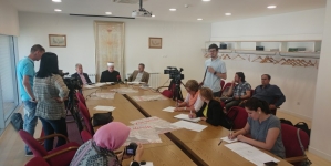 Na press konferenciji u Tuzli najavljena 19. kolektivna dženaza ubijenim civilima Zvornika
