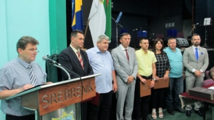 Premijeru Gutiću uručena Plaketa Općine Srebrenik