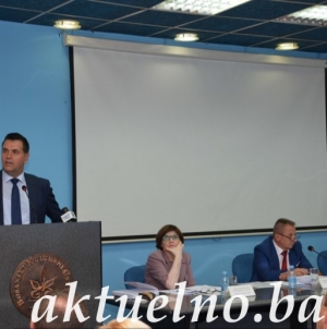 Vlada premijera Bege Gutića bilježi dobre rezultate i veliki dio suficita želi ulagati u mlade