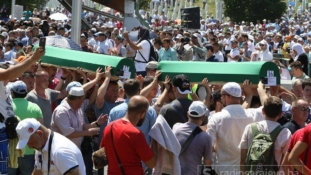 Vječni smiraj: U Potočarima ukopana 71 žrtva srebreničkog genocida