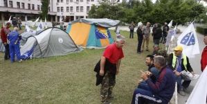 Demobilizirani borci ispred Vlade FBiH počinju štrajk glađu