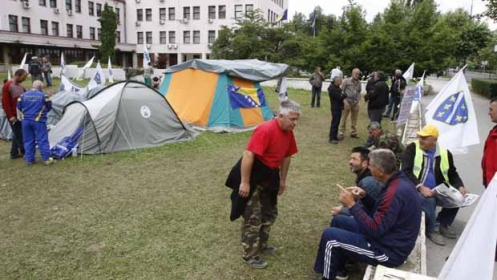 Demobilizirani borci ispred Vlade FBiH počinju štrajk glađu