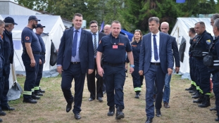 Premijeri Novalić i Gutić posjetili Bazu operacija NATO vježbe i kamp FUCZ
