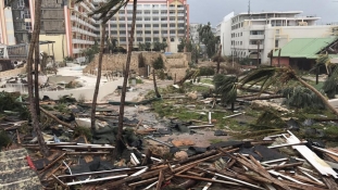 Oluja stoljeća: Irma zahvatila Kubu, i mogla bi direktno pogoditi Miami