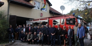 Gradonačelnik vatrogascima DVD Gornja Tuzla uručio ključeve vatrogasnog vozila