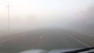 Vozači oprez: Smanjena vidljivost zbog magle na dionicama u kotlinama i uz riječne tokove