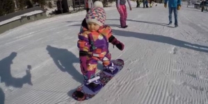 Talenat: Beba na snowboardingu prije svog prvog rođendana