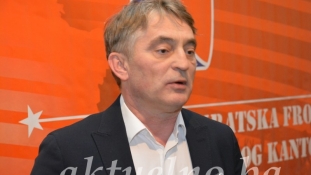 Željko Komšić proglasio  izbornu pobjedu!