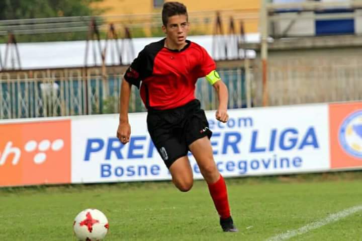 Fudbalski čarobnjak sa Tušnja: Eldar Mehmedović neuhvatljiv za svoje vršnjake