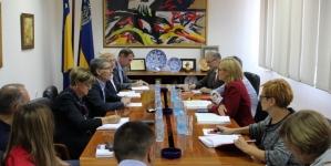 Gradonačelnik primio u radnu posjetu delegaciju Ambasade Švicarske u BiH