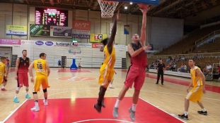 Košarkaši Slobode u drugom prijateljskom susretu pobijedili Osječane