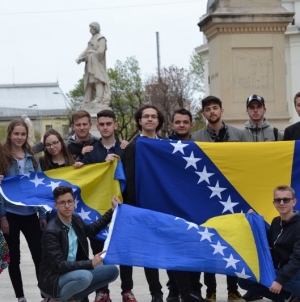 Bh. učenici osvojili zlato, srebro i bronzu na Infomatrix takmičenju u Rumuniji