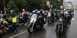 Nekoliko stotina motociklista krenula iz Sarajeva ka Potočarima