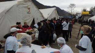 Merhametov konvoj pomoći za migrante stigao u Bihaćac