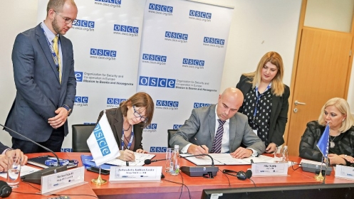 OSCE predao Visokom sudskom i tužilačkom savjetu Mapu procesuiranih ratnih zločina u Bosni i Hercegovini