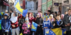 MIZ Tuzla: Dan nezavisnosti Bosne i Hercegovine obilježen programom na Trgu slobode