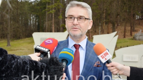 Ministar Bukvarević se odrekao pola plaće u korist Merhameta u Tuzli