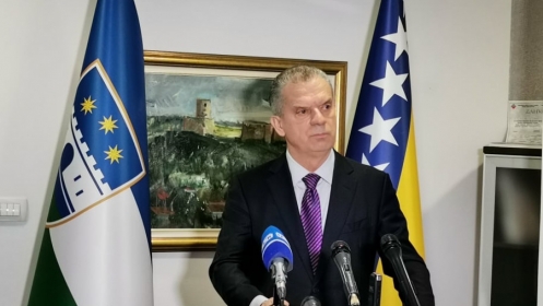 Ministar sigurnosti BiH Fahrudin Radončić razgovarao sa čelnim ljudima USK-a o migrantskoj krizi