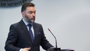 Ministar vanjske trgovine i ekonomskih odnosa BiH Staša Košarca izvinuo se građanima zbog nepromišljenog postupka