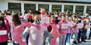 Širom BiH obilježen Dan ružičastih majica, Međunarodni dan prevencije vršnjačkog nasilja