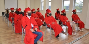 Promovisana prva generacija diplomanata Visokoškolske ustanove FINra Tuzla
