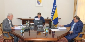 Predsjedništvo BiH – Komšić i Džaferović glasali za sve odluke, Dodik bio protiv