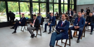 Premijer Hodžić svečano otvorio prvi Samit mladih TK
