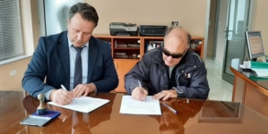 Ministar Ahmetović potpisao ugovore o dodjeli stanova