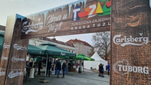 Trg slobode u Tuzli: Proslava povodom najradosnijeg hrišćanskog praznika Božića