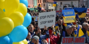 U Tuzli održan veliki skup podrške Ukrajini i miru u Evropi i Bosni i Hercegovini
