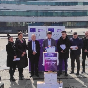 Ostalo još 45 dana za izbornu reformu: Koalicija „Pod lupom“ predala u Parlament BiH 92.000 potpisa građana za uvođenje novih tehnologija u izborni proces