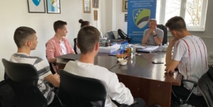 Ministru Blagojeviću prezentovan učenički projekat o opasnostima od mina