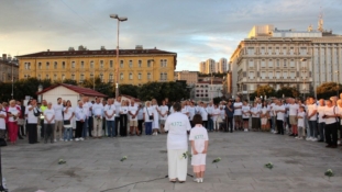 Srebrenica svijetom hodi”: Riječki mimohod IN MEMORIAN na žrtve genocida