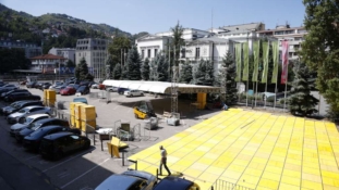 U iščekivanju Sarajevo Film Festivala, ispred Narodnog pozorišta počele pripreme