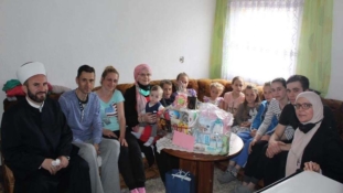 ‘Poklonom reisu-l-uleme porodicama sa više djece’ obradovano 19 porodica