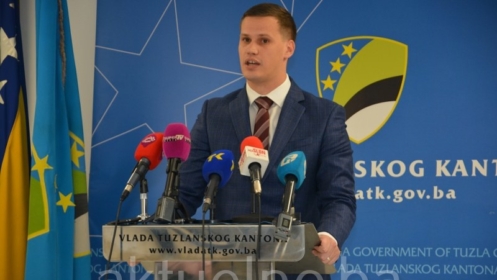 Čestitka premijera Halilagića povodom Dana oružanih snaga BiH