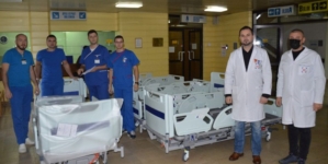 Specijalni bolnički kreveti donirani za potrebe UKC Tuzla