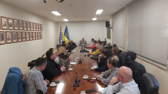 Radni sastanak vd gradonačelnika Lugavića sa javnim preduzećima i ustanovama