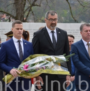 U Tuzli svečano obilježen Dan Armije Republike Bosne i Hercegovine