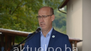 Reakcija narodnog poslanika Ramiza Salkića na postavljeni ultimatum Milorada Dodika Ustavnom sudu Bosne i Hercegovine
