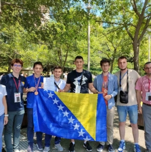 Lijepe vijesti iz Japana: Mladi fizičari iz Bosne i Hercegovine osvojili nove medalje