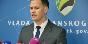 Premijer Halilagić upoznao OHR, EUSR i ambasadore sa činjenicama u vezi sa statusom UKC-a Tuzla