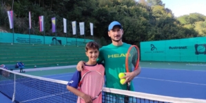 Visočanin Kan Ahić je među najboljim svjetskim teniserima u mlađim uzrastima