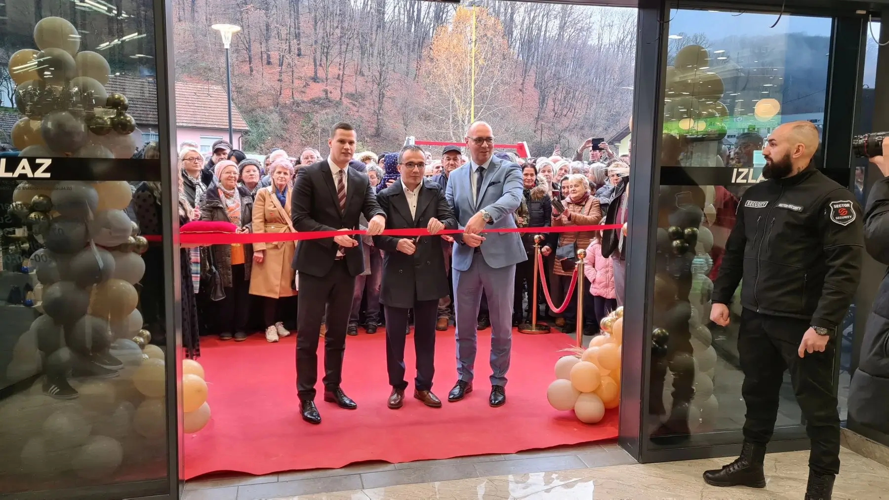 Belamionix svečano otvorio novi tržni centar u Tuzli