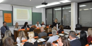 U UKC Tuzla održan okrugli sto na temu Multisektorski pristup rodno zasnovanom nasilju