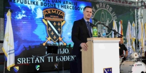 Dan Armije Republike Bosne i Hercegovine svečano obilježen u Banovićima