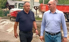 Gradonačelnik Lugavić obišao radove u naselju Mandžukovac: U toku izgradnja sistema za odvodnju oborinskih voda