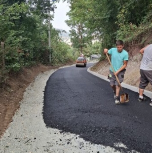 U toku radovi na sanaciji putne infrastrukture u mjesnim zajednicama Ši Selo i Slavinovići